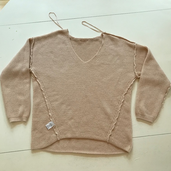 GENTLE FAWN TUCKER SWEATER - Picture 11 of 16